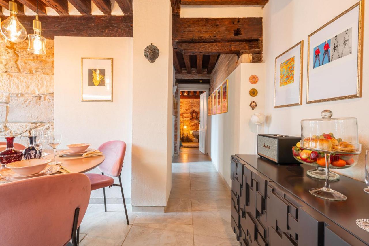 Casa Manina Sul Ponte - Your Private Canal View Velence Kültér fotó